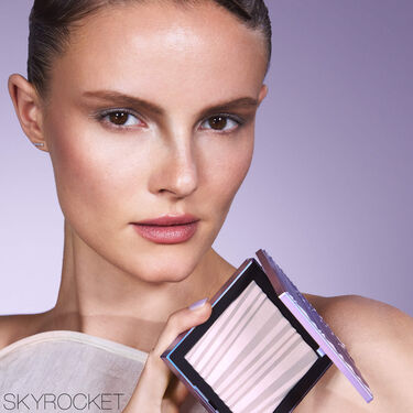 AURA ILLUMINATING FACE & BODY POWDER, NARS &Uacute;LTIMAS UNIDADES