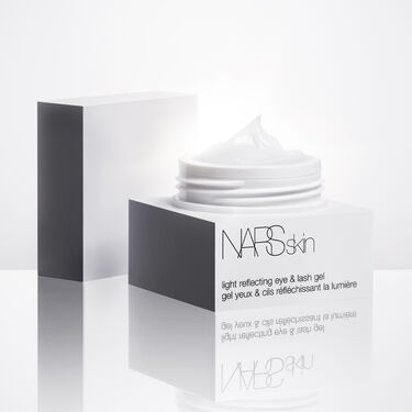 LIGHT REFLECTING EYE & LASH GEL, NARS Tratamiento