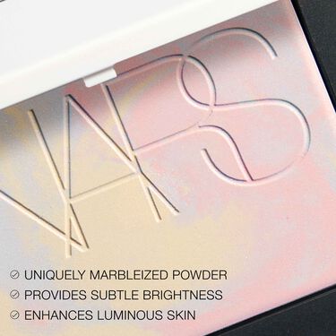 LIGHT REFLECTING&trade; PRISMATIC POWDER, NARS Polvos