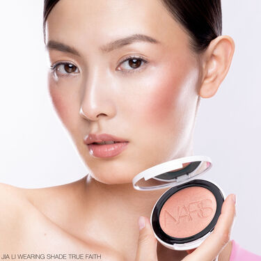 LIGHT REFLECTING&trade; LUMINIZING BLUSH, NARS Coloretes
