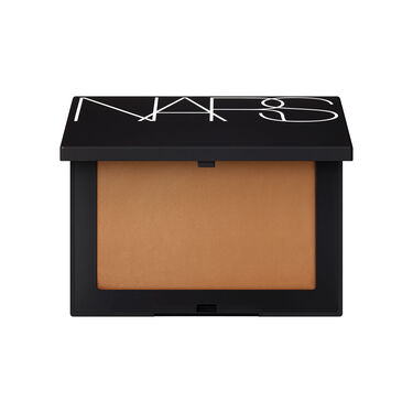 Light Reflecting Pressed Setting Powder, NARS Maquillaje