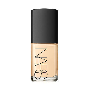 Sheer Glow Foundation, NARS Bases de maquillaje