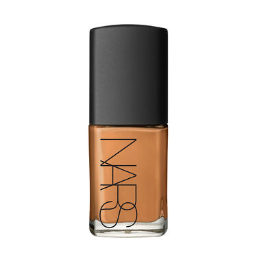 Sheer Glow Foundation, NARS MENOS DE 50&euro;