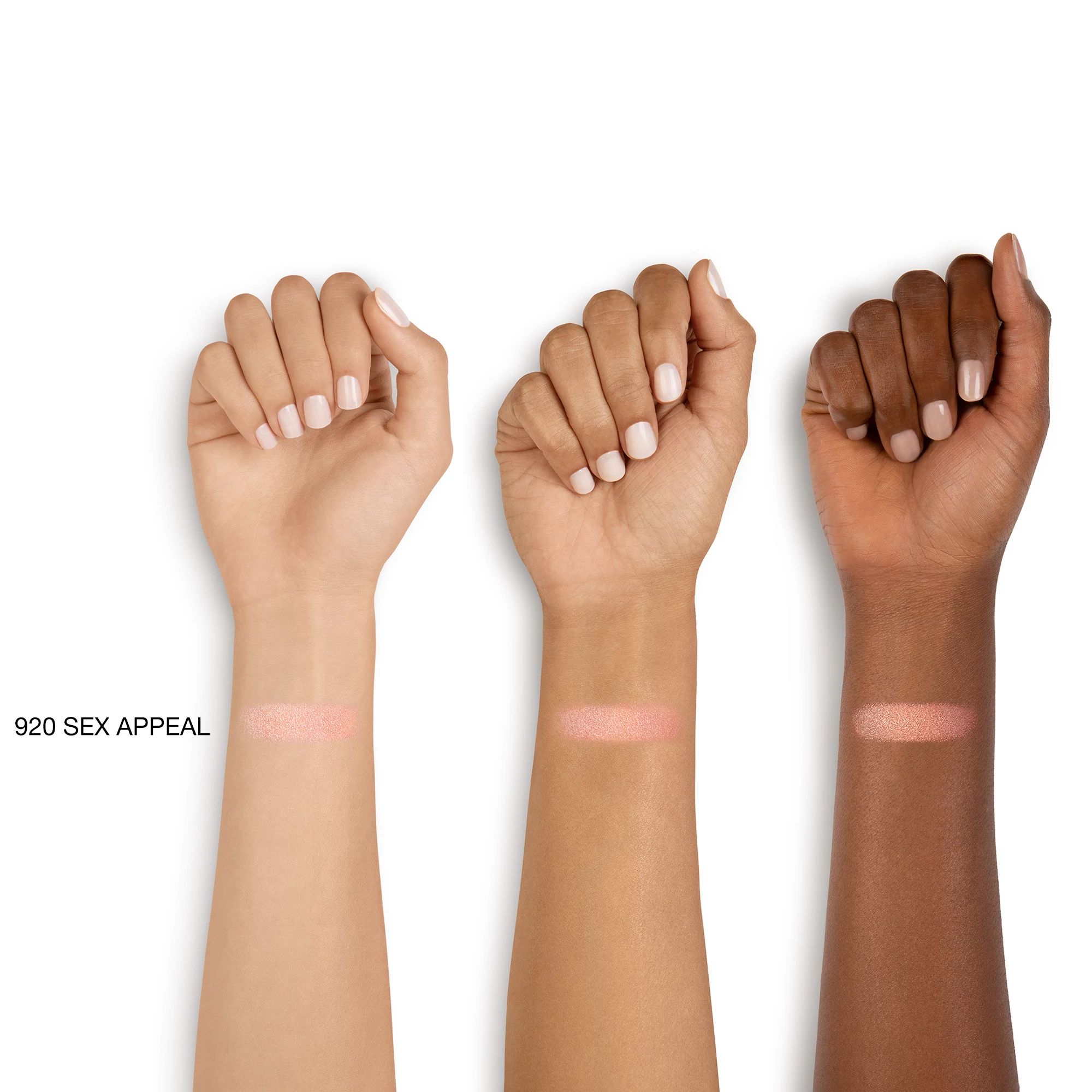 LIGHT REFLECTING™ BLUSH